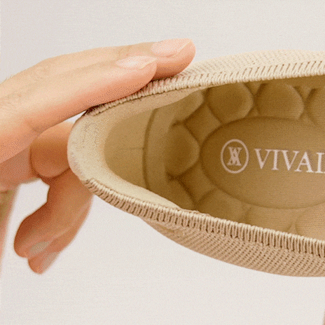 Soft heel padding prevents blisters