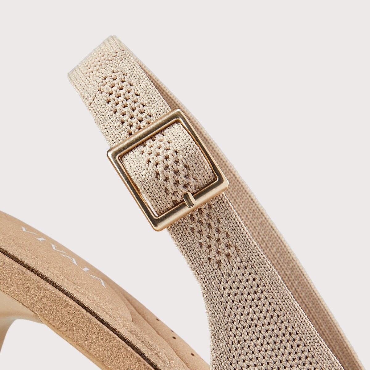 AdaptAll Strap adjustable buckle close-up