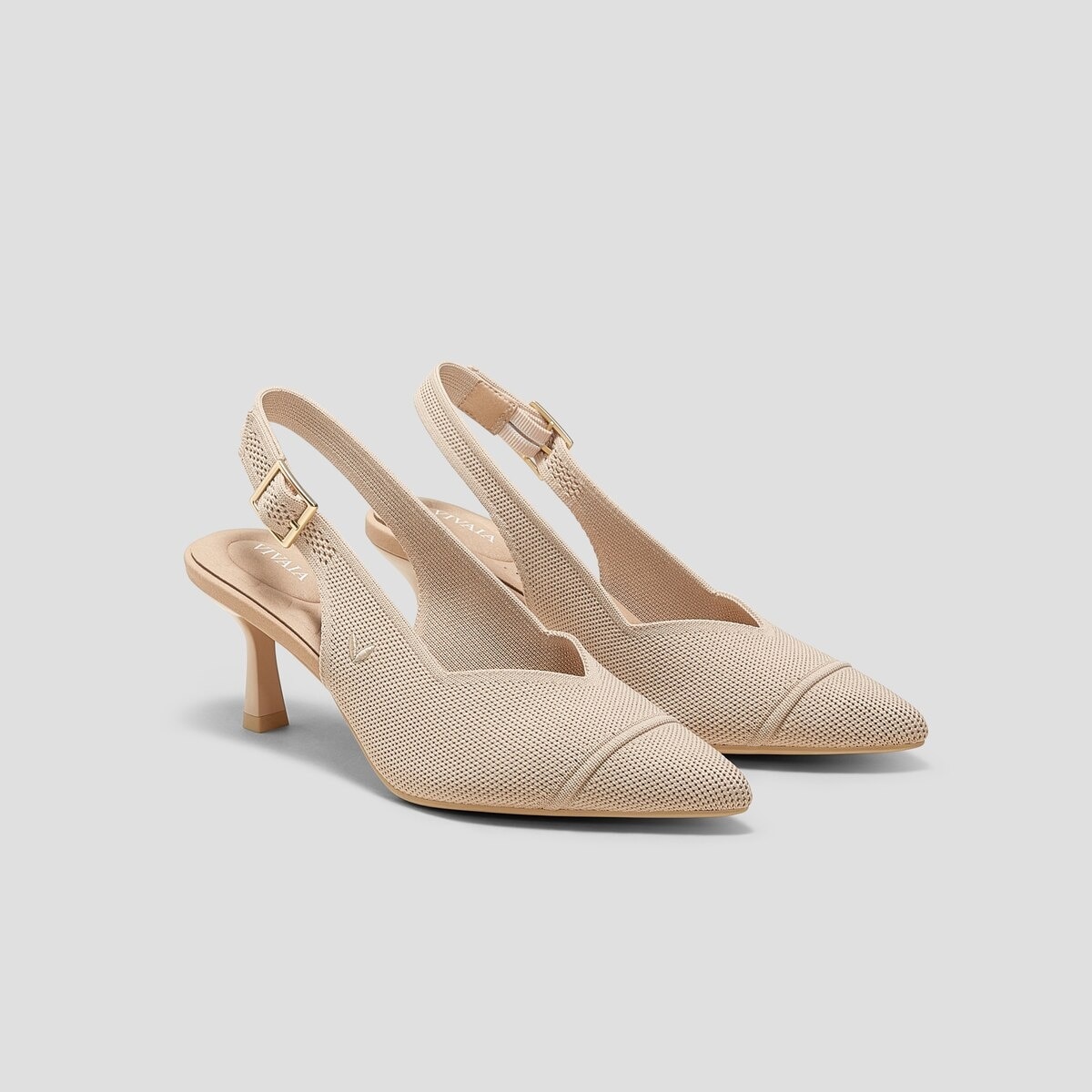 Addison in Almond