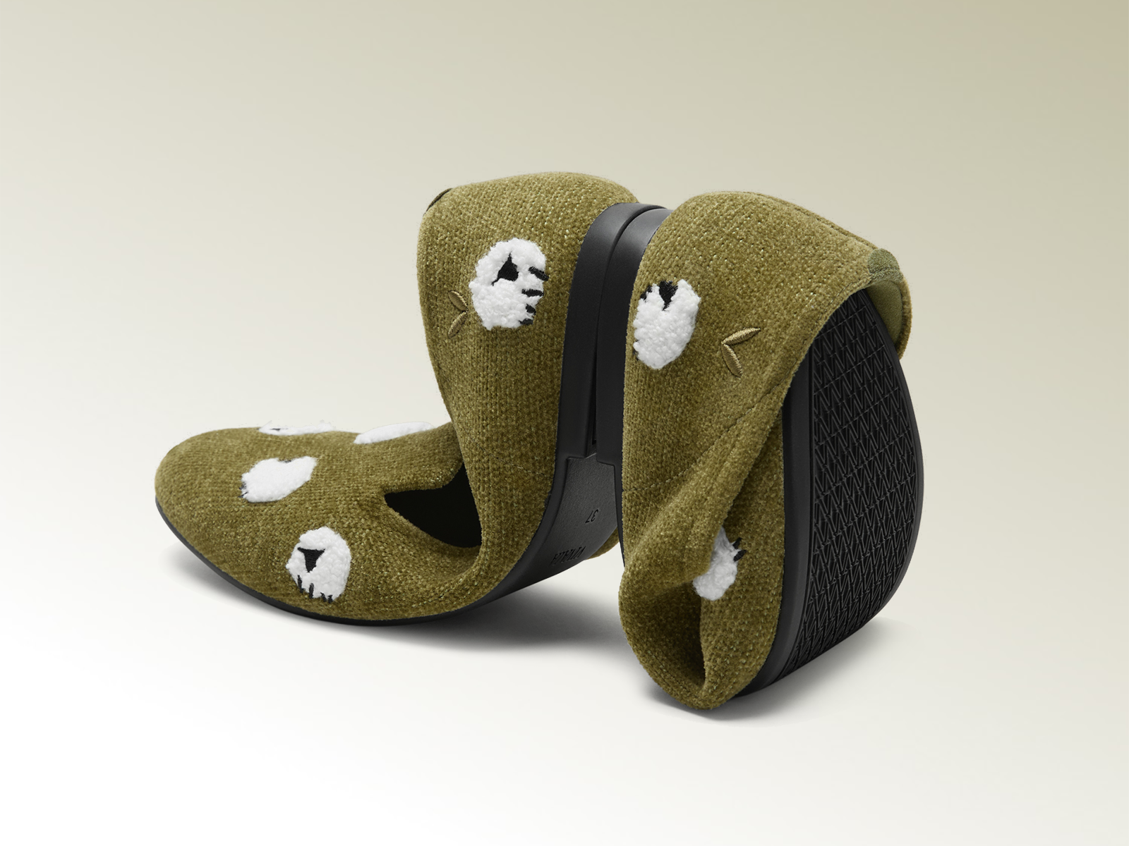 Foldable & Packable – Audrey Loafer folded