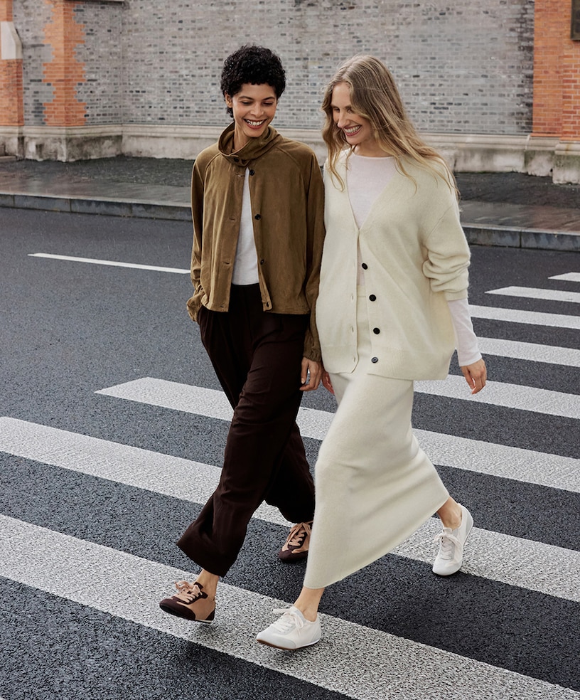 Yancy city street travel outfit