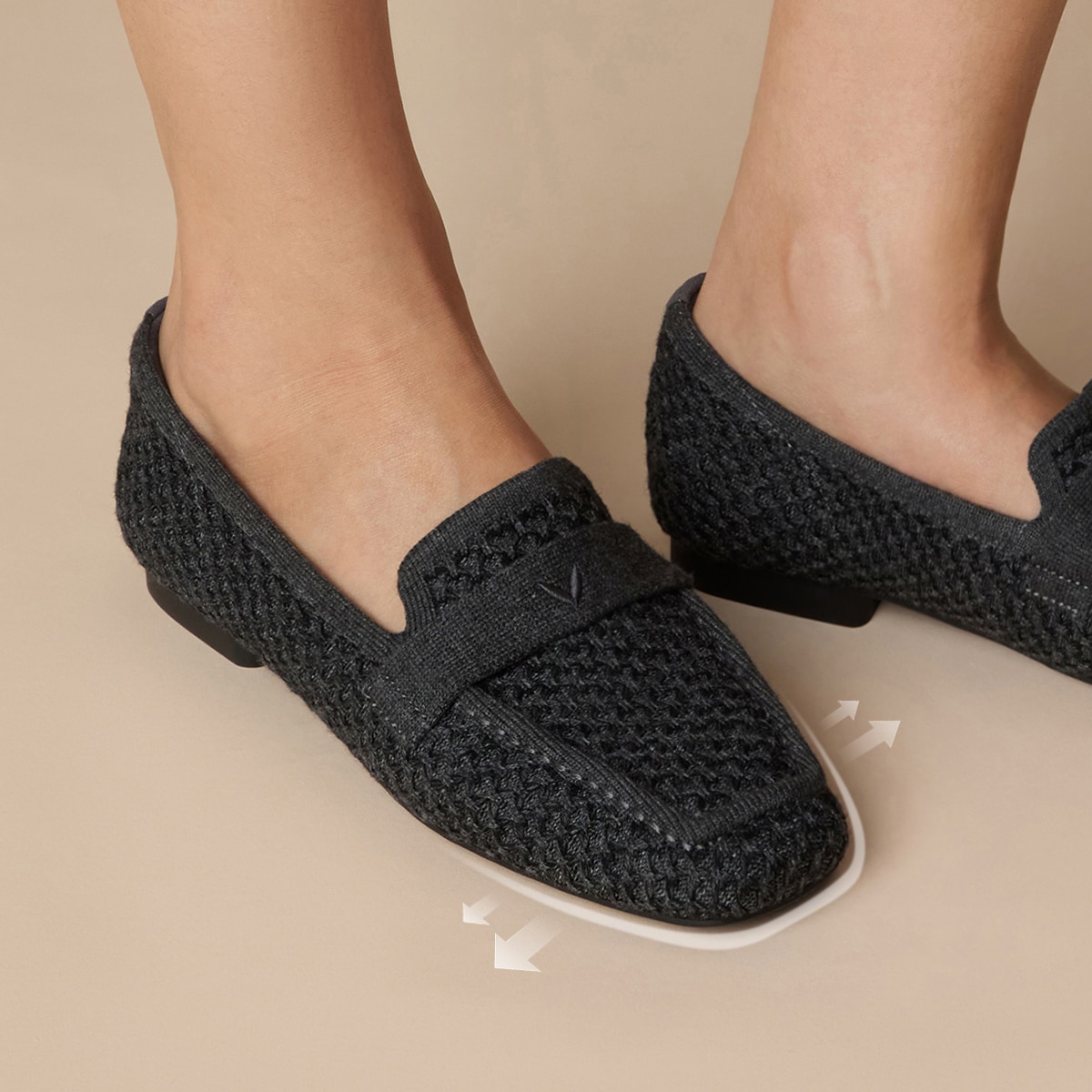 Square-toe loafer with room around the toes