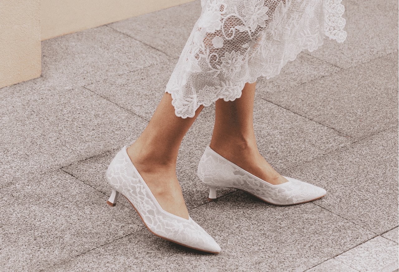 Why the Upper Material Matters More in a Heel Than in a Flat