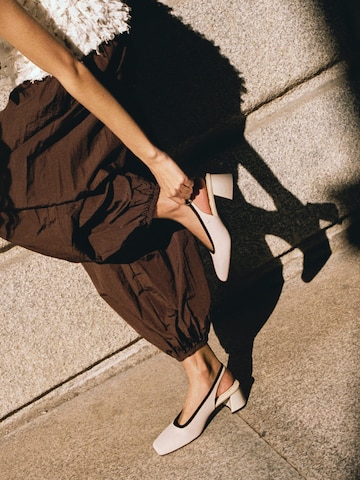 #Slingback 