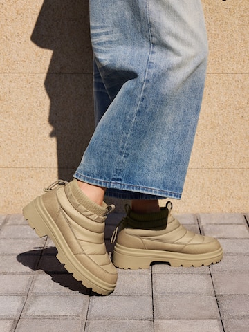 #Warm Boots