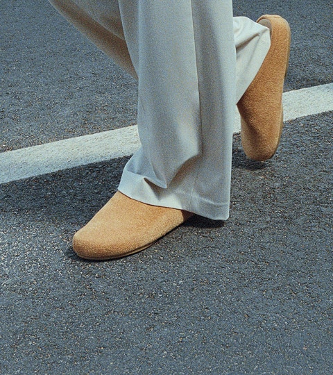 The Buna Clog