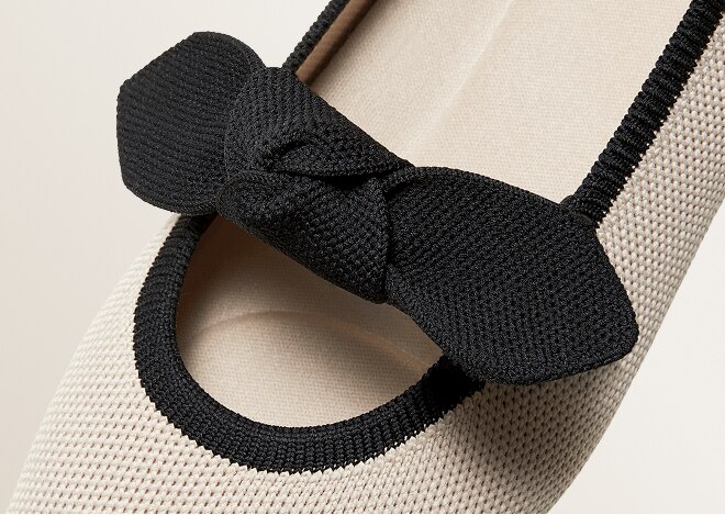 VIVAIA 黒 リボン付き フラットシューズ 36　新品　試し履きのみ Michelle] Pointed toe loafers with ribbon – VIVAIA JAPAN