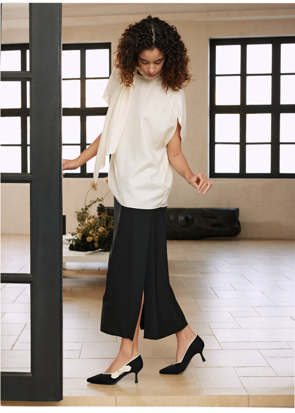 VIVAIA黒 リボン付き中ヒールパンプス VIVAIA黒 リボン付き中ヒールパンプス パンプス – VIVAIA JAPAN