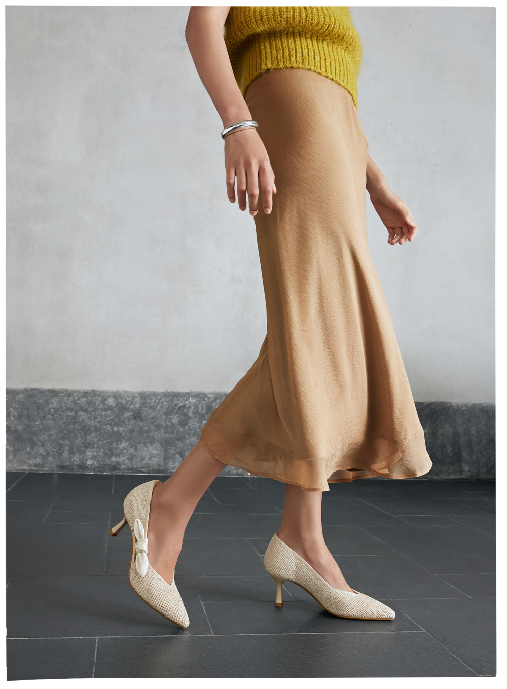 Ashley] ポインテッドトゥ リボン付き キトゥンヒール – VIVAIA JAPAN