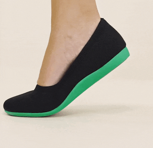 3 Reasons Why 1 Million+ People Choose VIVAIA Claire Walker Over