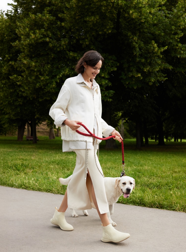 Round-Toe Slip-On Sneaker Boots (Urban Boots), Nutmeg, EU35 | VIVAIA