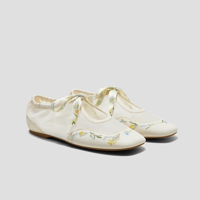 Ciara in Cream-French Floral Embroidery