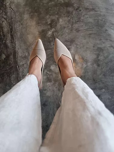Addison beige top view