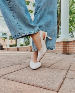 Addison cream walking outdoor