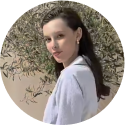 Mikki G.