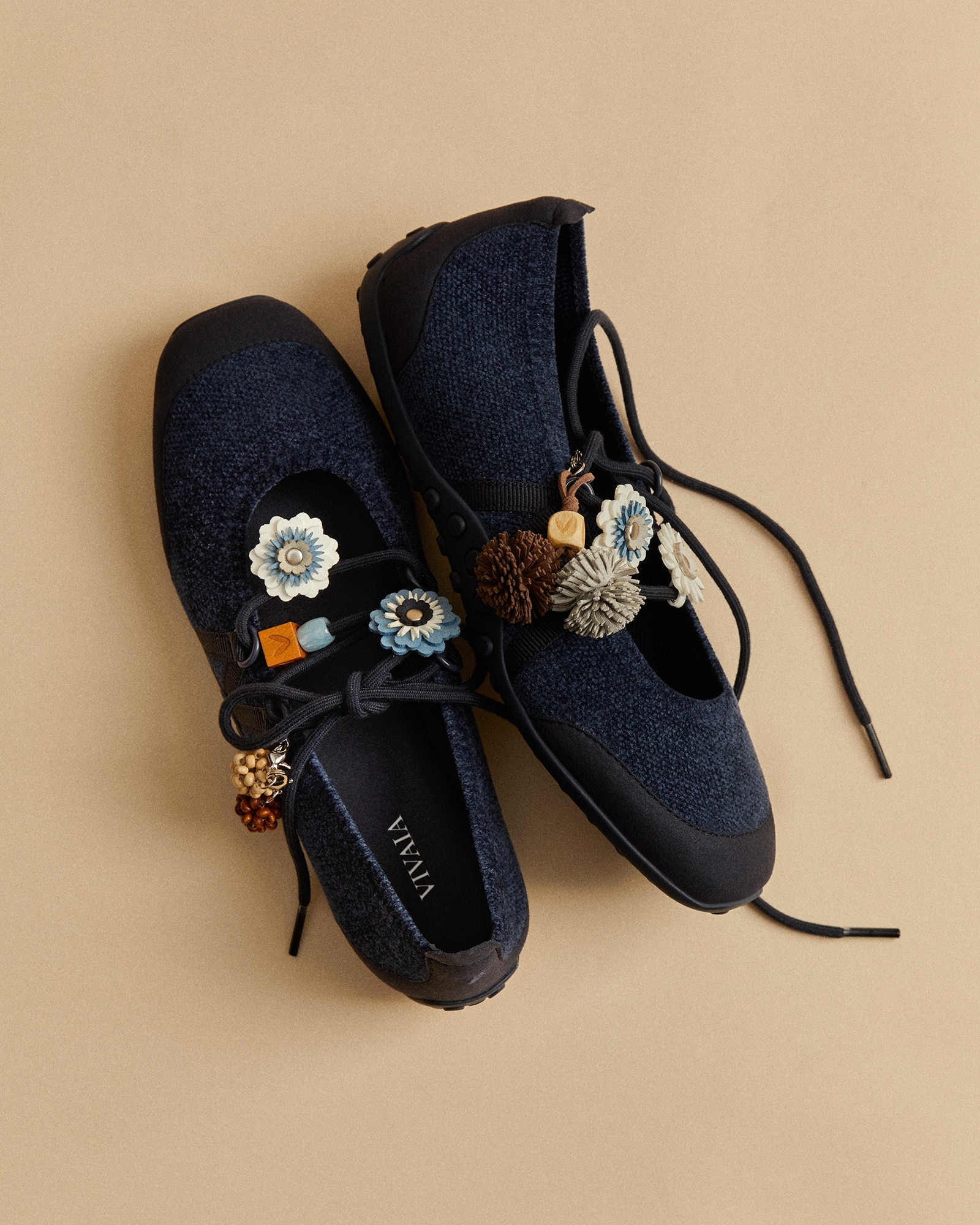 Cecily VIVAIA sneaker product detail
