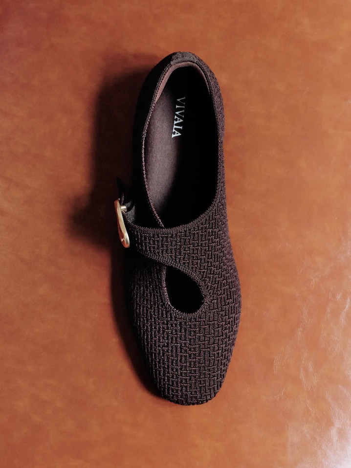VIVAIA Jovin Mary Jane styled for an early-fall walk