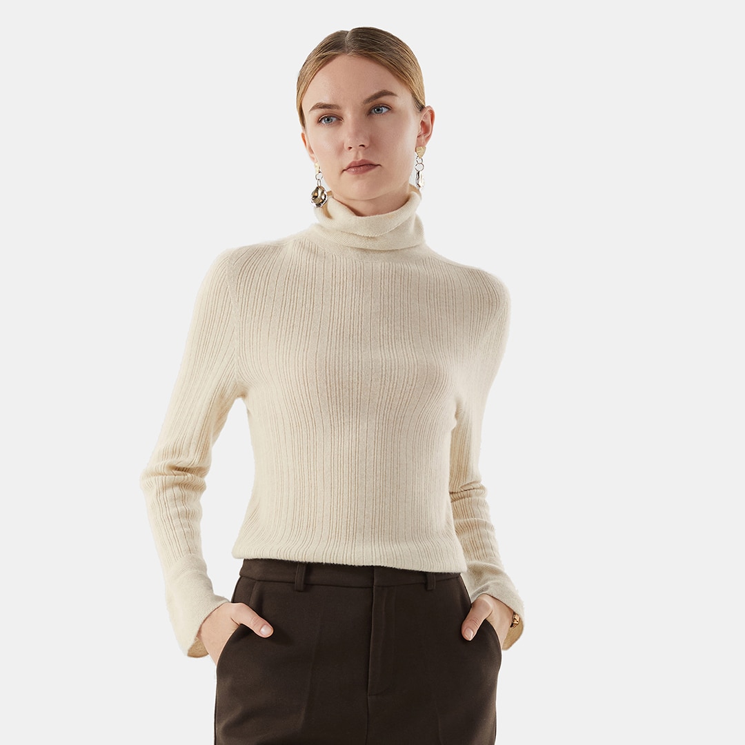 Cashmere Turtle Neck Sweater-Cream Ivory
