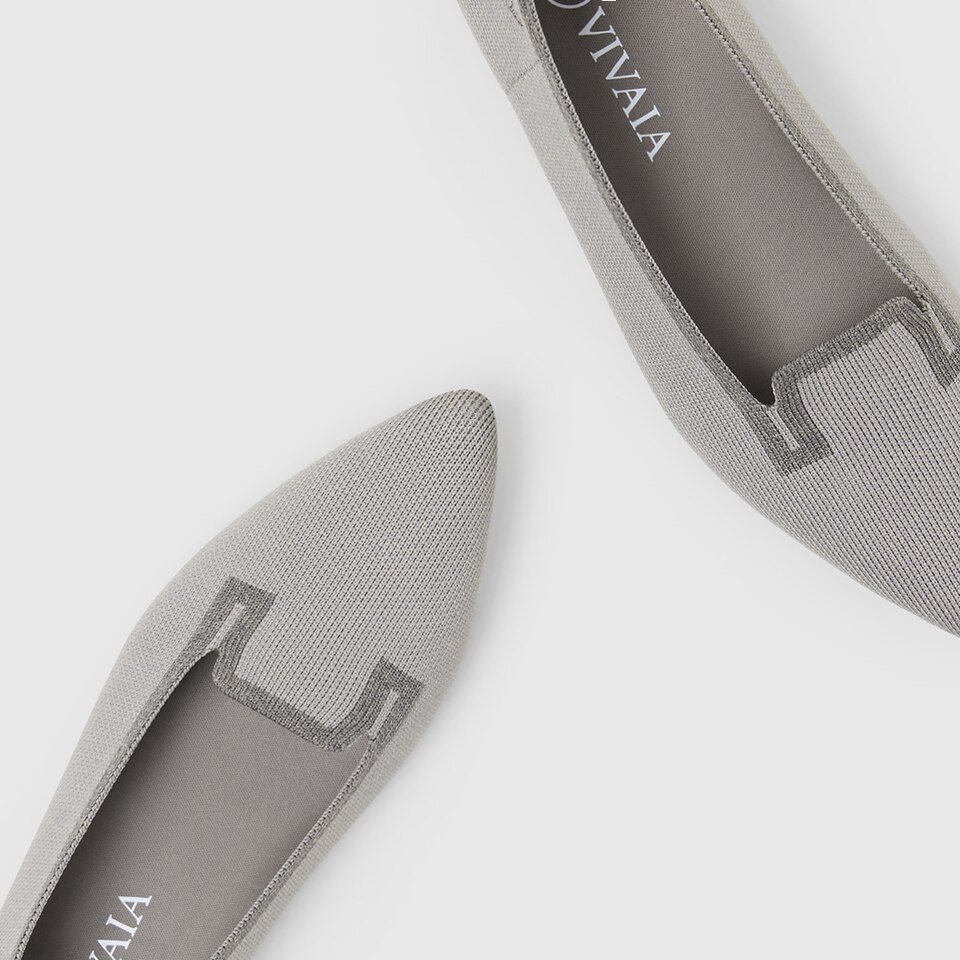 Manon Pointy Flats in Cloud Grey | Women's Sustainable, Washable and Stylish Black Shoes | VIVAIA