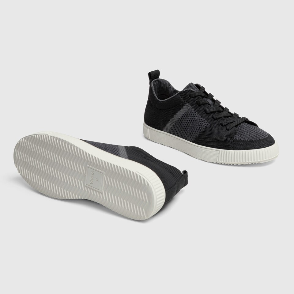 Evermore Round-toe Sneakers in Deep Ebony-Sustainable & Washable | VIVAIA