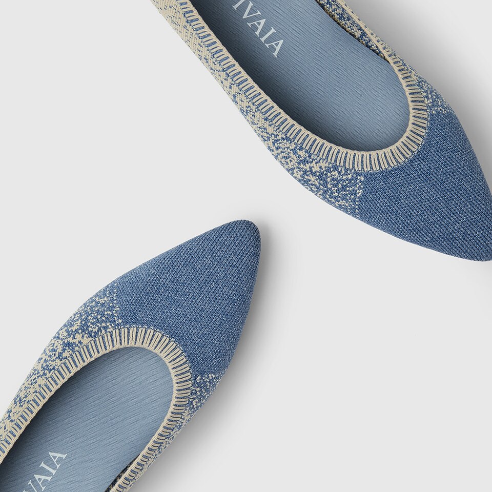 Aria 2.0 Pointy Flats in Starry Blue-Sustainable & Washable | VIVAIA