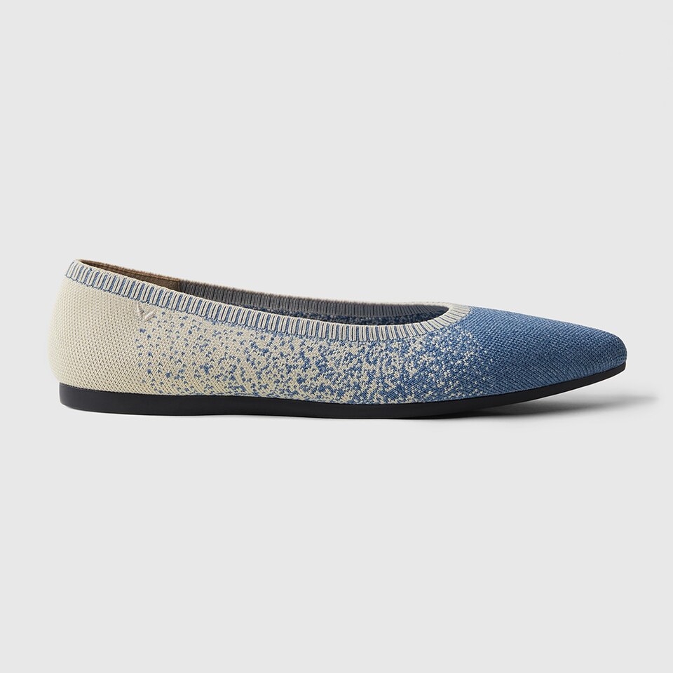 Aria 2.0 Pointy Flats in Starry Blue-Sustainable & Washable | VIVAIA
