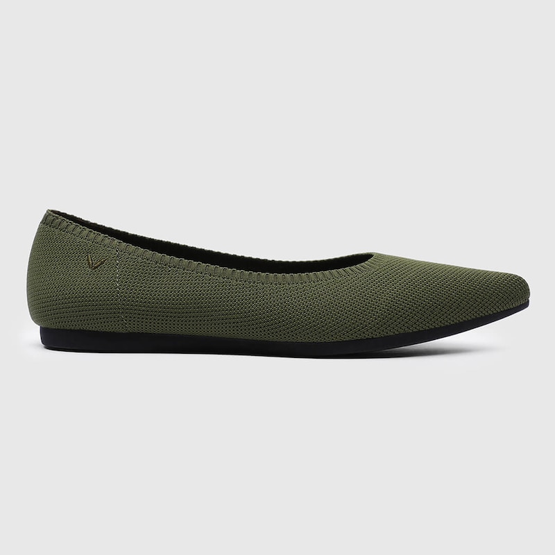 Aria 2.0 Pointy Flats in Moss Green | Women's Sustainable, Washable and Stylish Shoes | VIVAIA