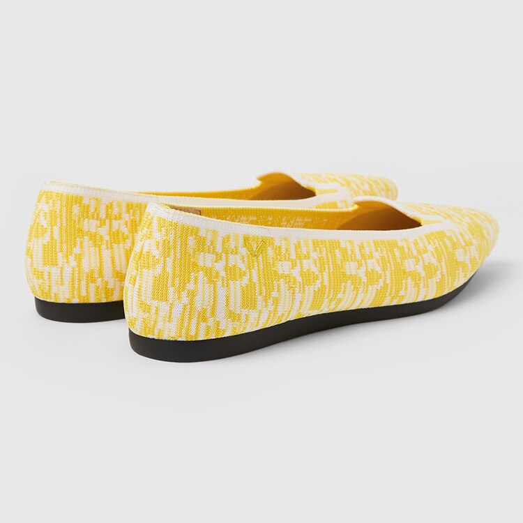 Manon Pointy Flats in Lemon Tie-Dye | Women's Sustainable, Washable and Stylish Shoes | VIVAIA