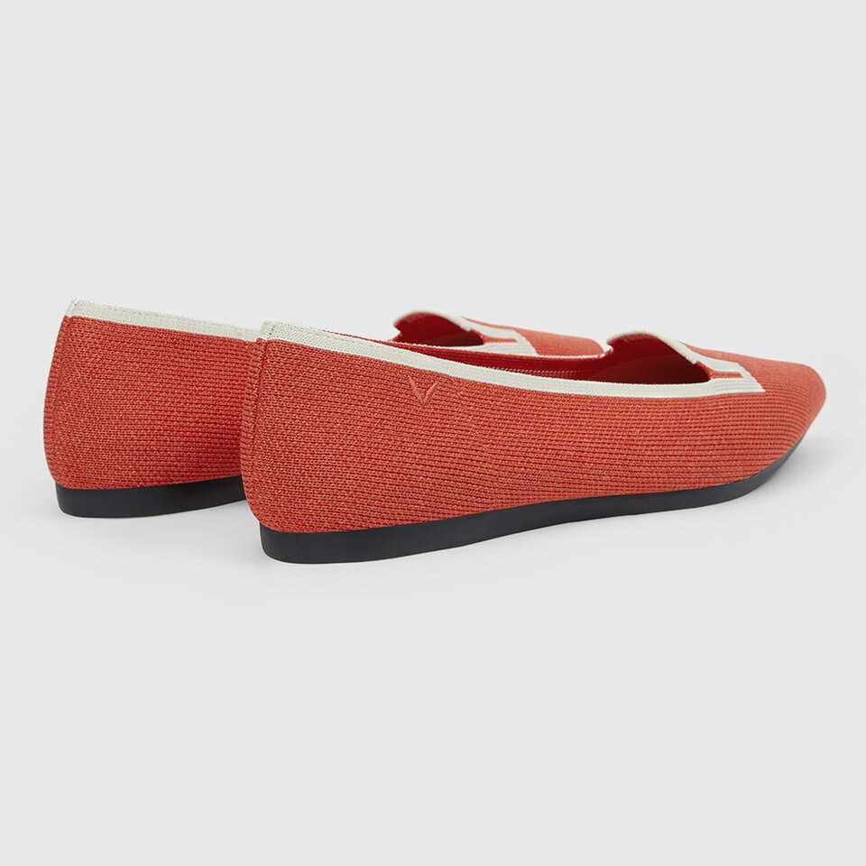 Manon Pointy Flats in Carrot Orange-Sustainable & Washable | VIVAIA