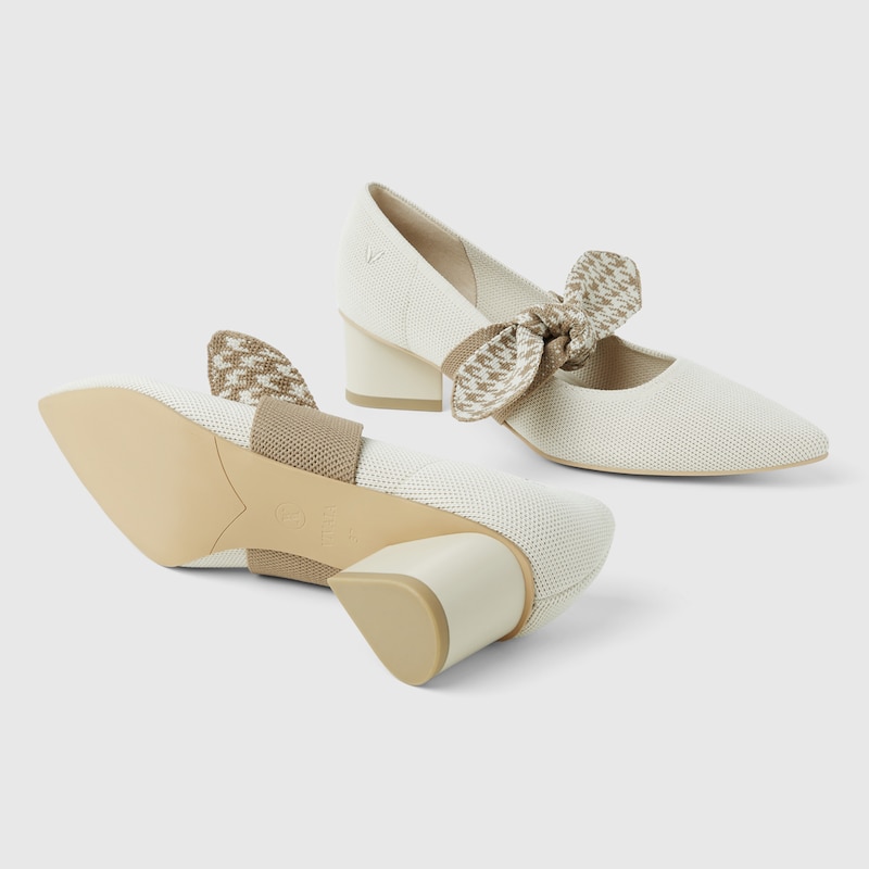 Aurora Pointy Heels in Cream Ivory | Women's Sustainable and Stylish Shoes | VIVAIA