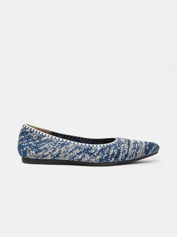 Aria 2.0 Pointy Flats in Limited Ocean Blue | Women's Sustainable, Washable and Stylish Shoes | VIVAIA