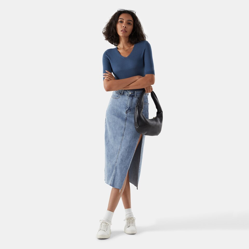 Paisley V-neck Top in Marine Blue | Women's Comfy Knitwears Made from Recycled Materials | VIVAIA