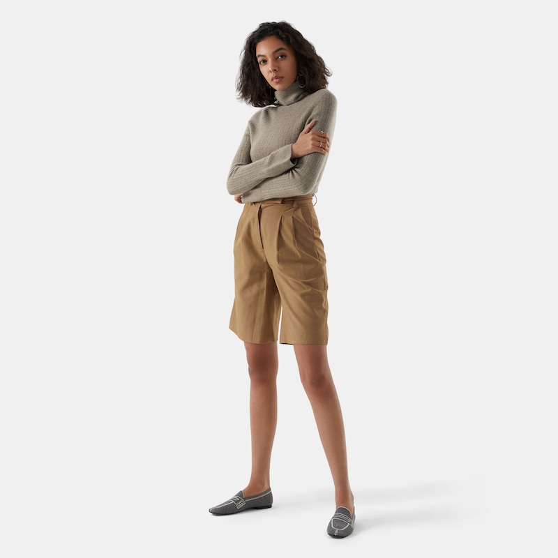  Trinity Cashmere Turtle Neck Sweater in Camel Brown | Women's 100% Organic Comfy Knitwears | VIVAIA