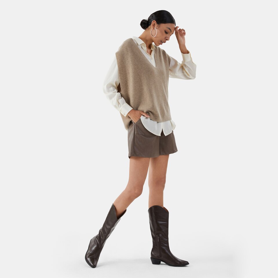 Zoey Cashmere V-neck Vest in Camel Brown | Women's 100% Organic Comfy Knitwears | VIVAIA