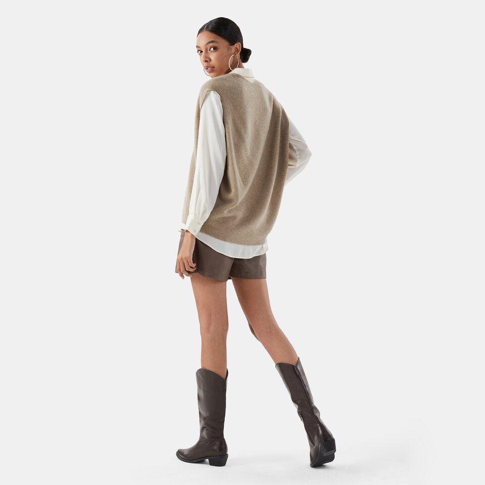 Zoey Cashmere V-neck Vest in Camel Brown | Women's 100% Organic Comfy Knitwears | VIVAIA