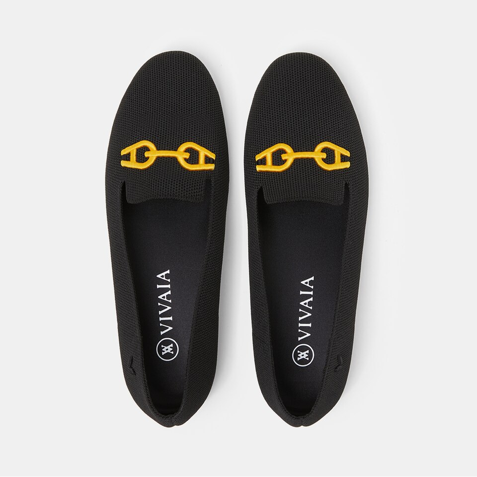 Eileen Round-Toe Patterned Everyday Loafers in Solid Black | VIVAIA