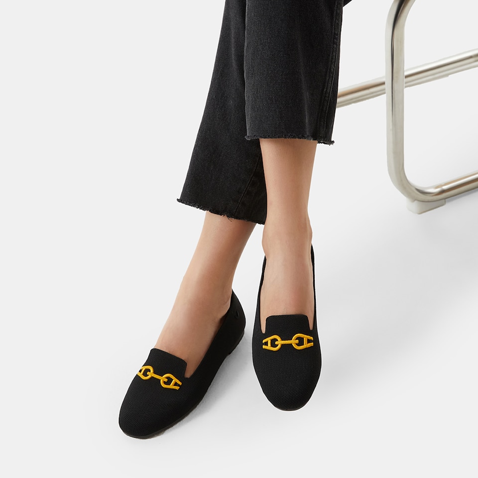 Eileen Round-Toe Patterned Everyday Loafers in Solid Black | VIVAIA