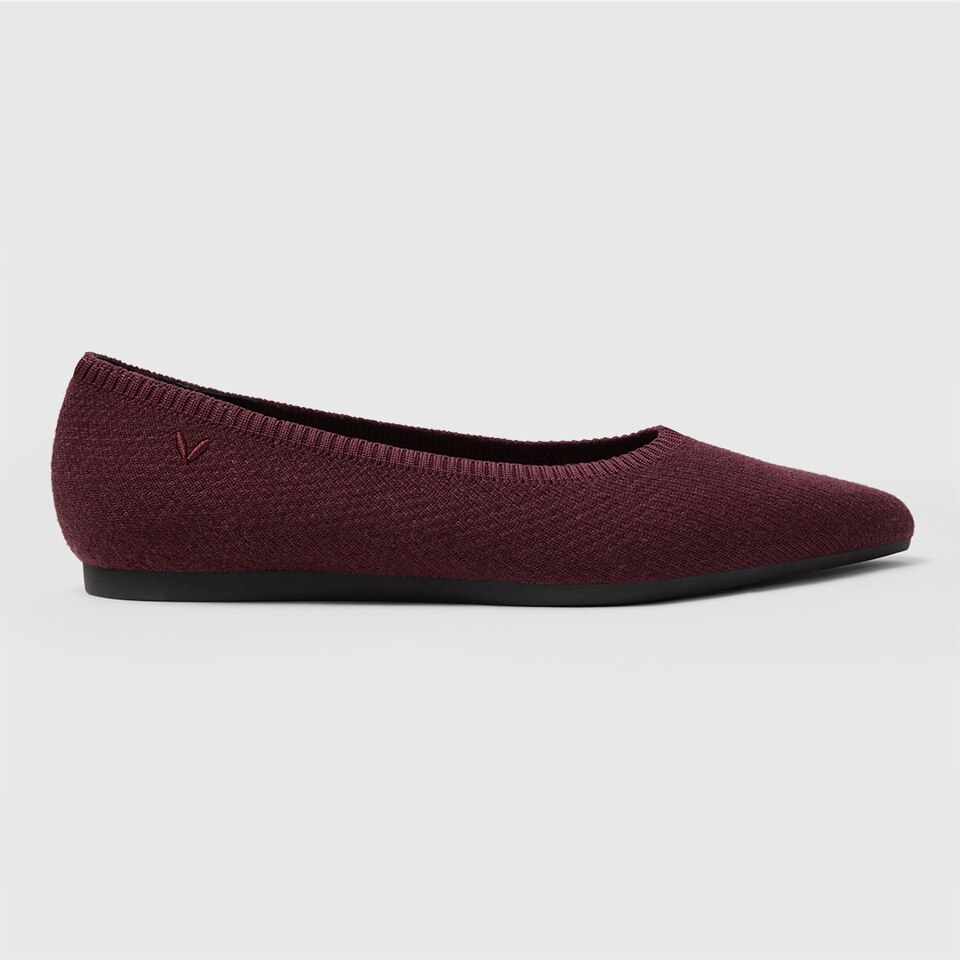 Aria Pointy Wool Flats in Garnet Red-Sustainable & Washable | VIVAIA