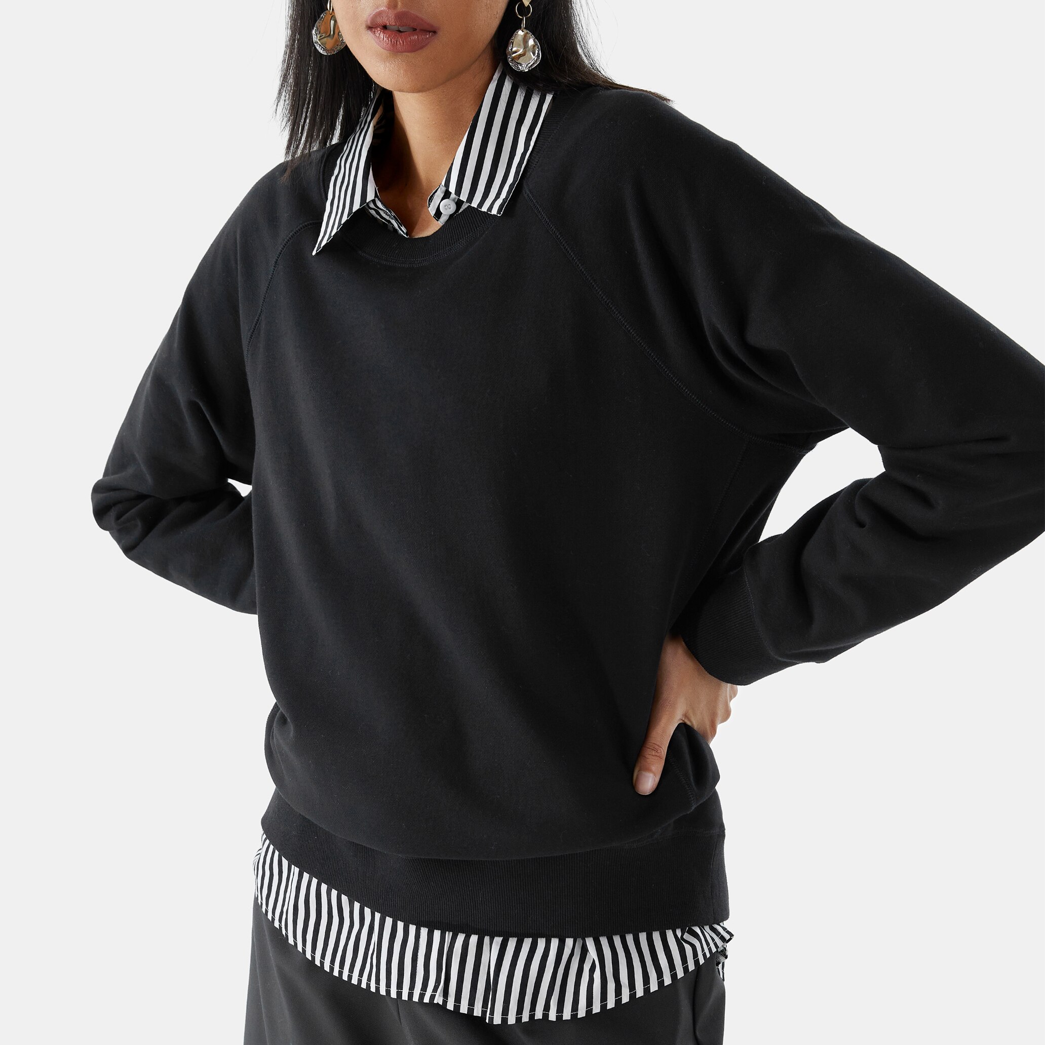 ★関税/送料込★VIVASTUDIO★Symbol Incision Raglan Sweatshirt Buy Redland Raglan Crew Neck Sweatshirt | Johnny Was