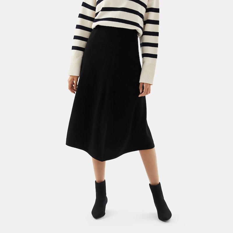 Celeste Wool Midi Skirt in Black | Women's Organic, Sustainable and Stylish Knitwears | Clothing | VIVAIA