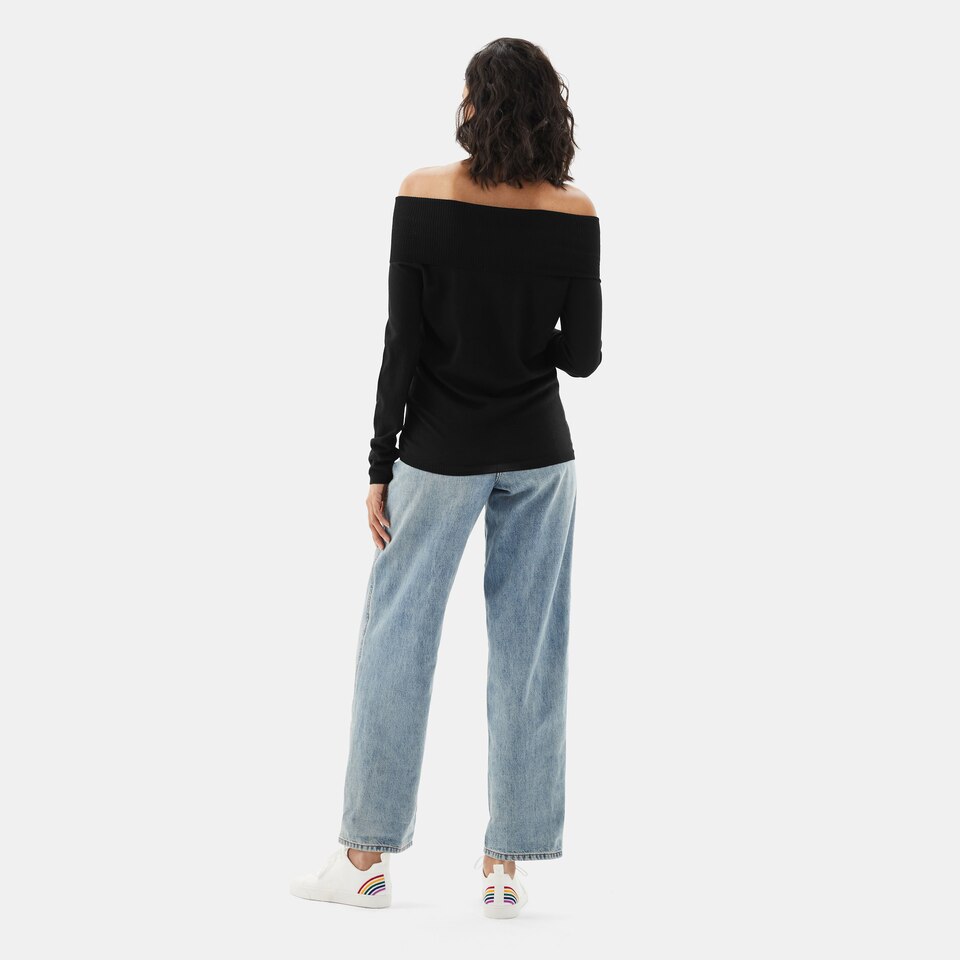 Brittany Wool Off Shoulder Sweater in Black | Women's Organic, Sustainable and Stylish Knitwears | Clothing | VIVAIA