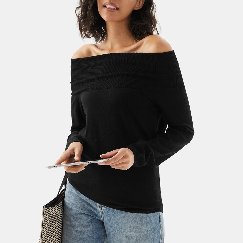 Brittany Wool Off Shoulder Sweater in Black | Women's Organic, Sustainable and Stylish Knitwears | Clothing | VIVAIA