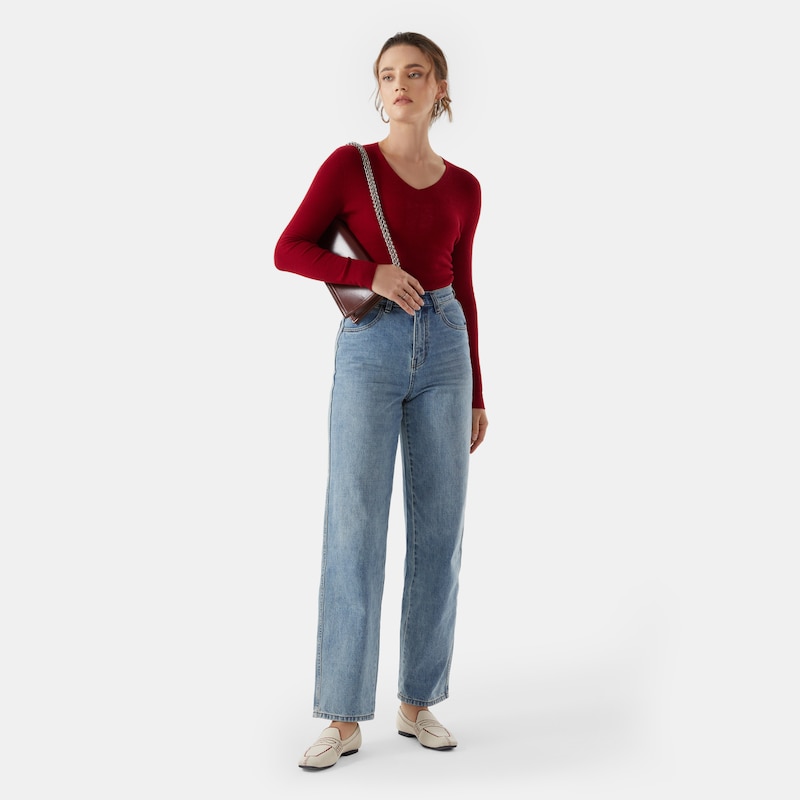 Lydia Cashmere V-neck Sweater in Garnet Red | Women's 100% Organic Comfy Knitwears | VIVAIA