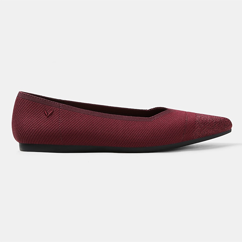 Avis Pointed-Toe Flats in Bordeaux Red-Sustainable & Washable | VIVAIA