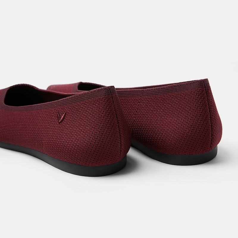 Avis Pointed-Toe Flats in Bordeaux Red-Sustainable & Washable | VIVAIA
