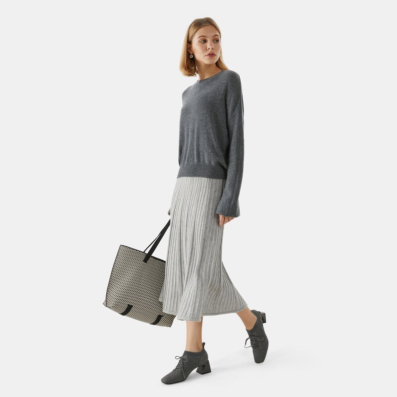 Wendy Cashmere Loose Sweater in Rich Grey | Women's Sustainable and Stylish Knitwears | VIVAIA