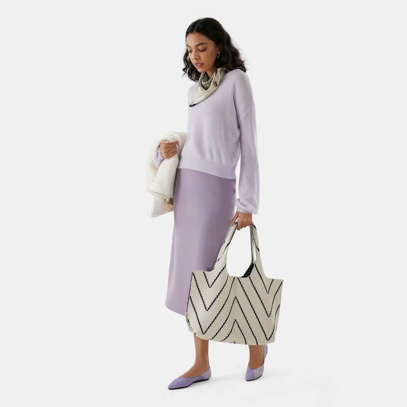 Wendy Cashmere Loose Sweater in Lavender Purple | Women's Sustainable and Stylish Knitwears | VIVAIA