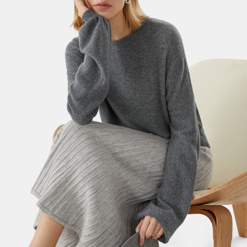 Wendy Cashmere Loose Sweater in Rich Grey | Women's Sustainable and Stylish Knitwears | VIVAIA