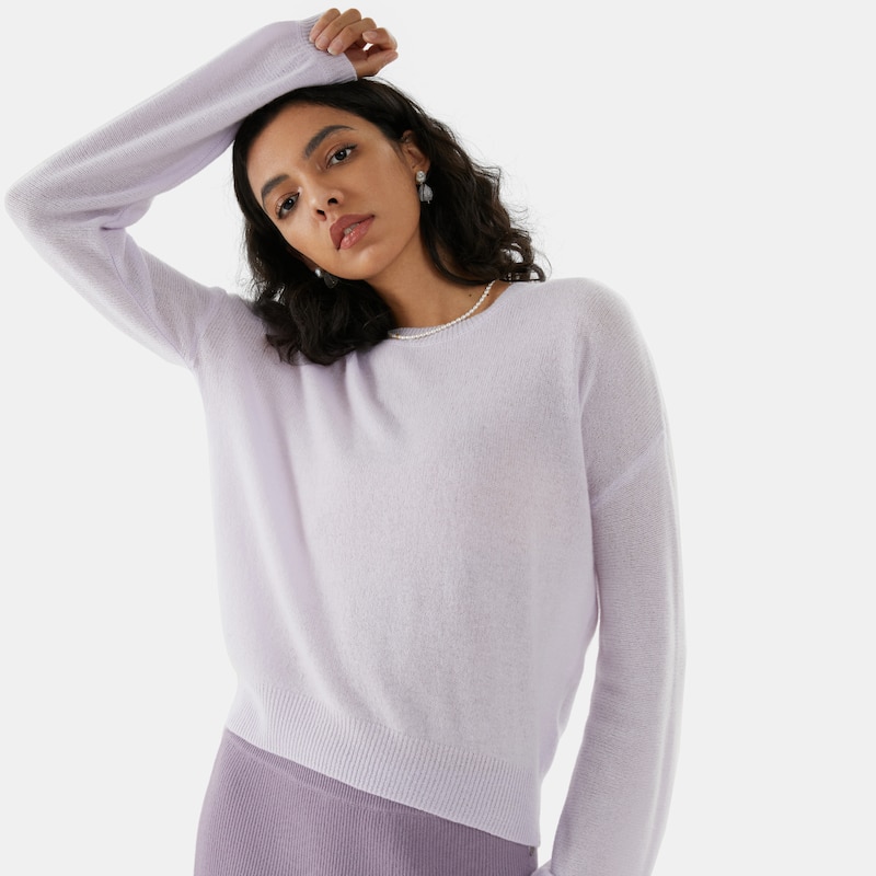 Wendy Cashmere Loose Sweater in Lavender Purple | Women's Sustainable and Stylish Knitwears | VIVAIA