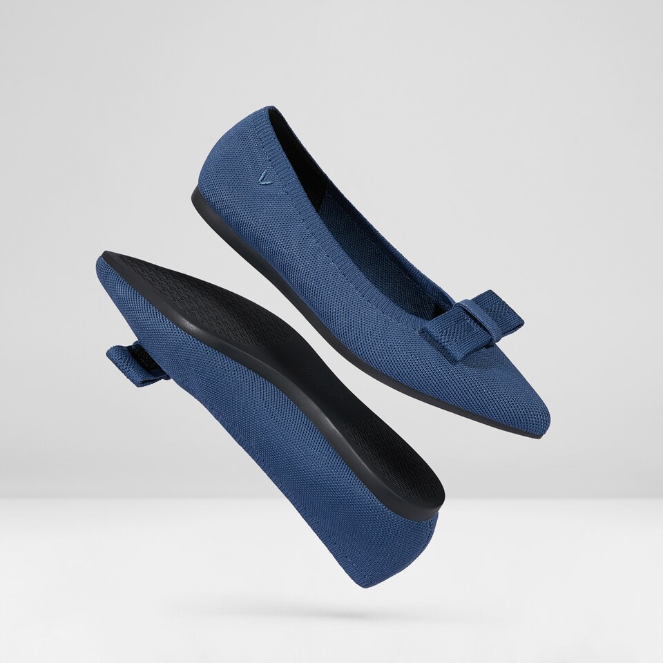 Esther Pointy Flats in Marine Blue-Sustainable & Washable Shoes | VIVAIA